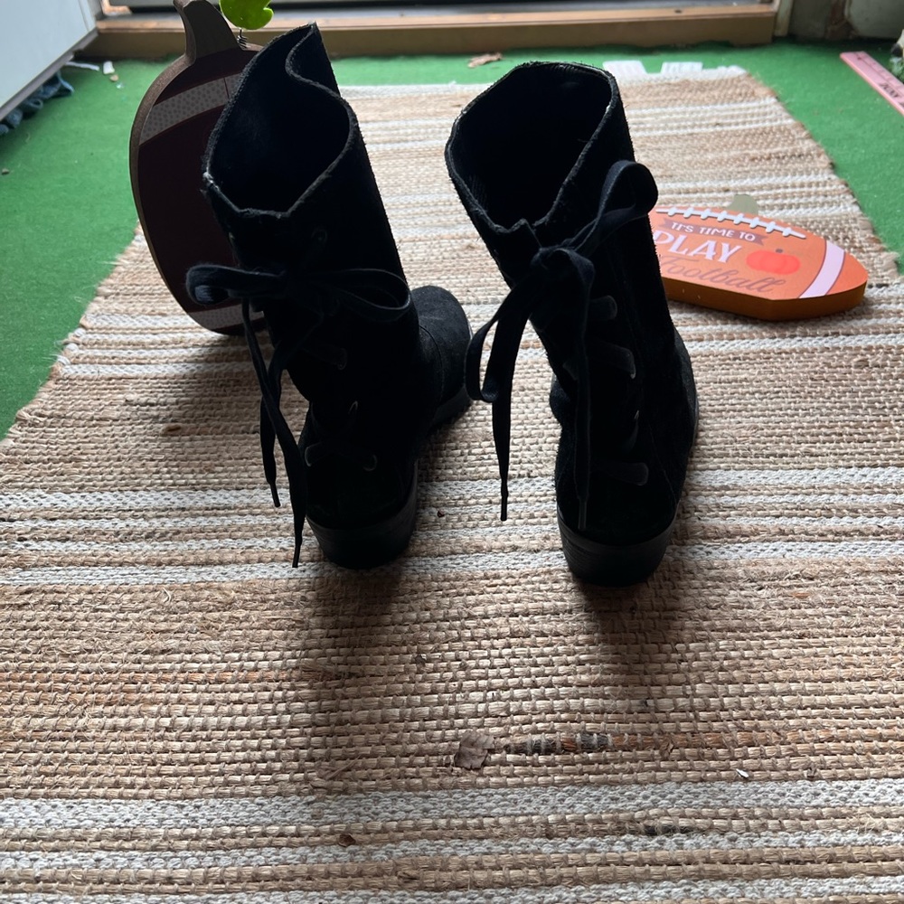 Black soft soft leather boots. Size 7. - Picture 4 of 4